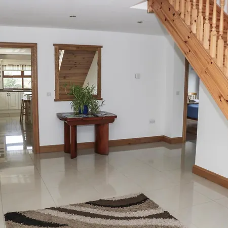 Kevin's House בית נופש Valley