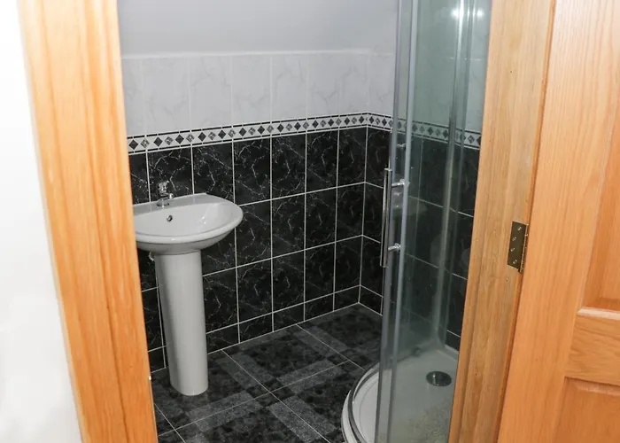 Kevin's House * Valley